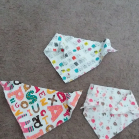 Baby bibs - Picture 2 of 2